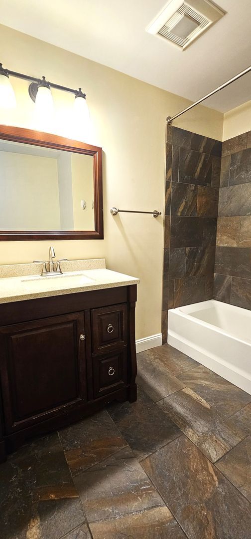 Building Photo - 51 N Champlain St