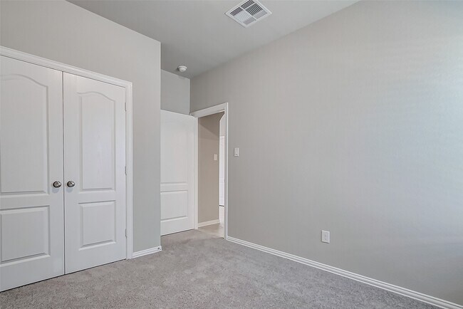 Building Photo - 31322 Spotted Saddle Hollow