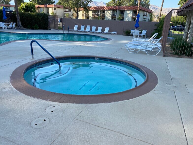 Building Photo - 9645 Spyglass Ave