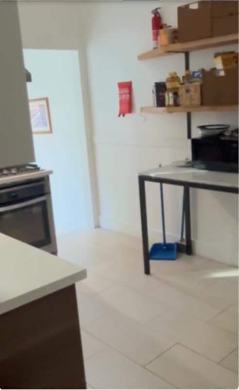 Building Photo - 414 Bryant St