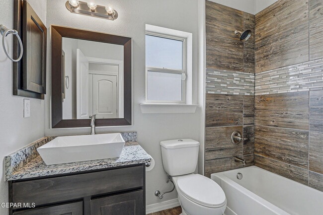 Building Photo - 4717 Christian Azcarate St