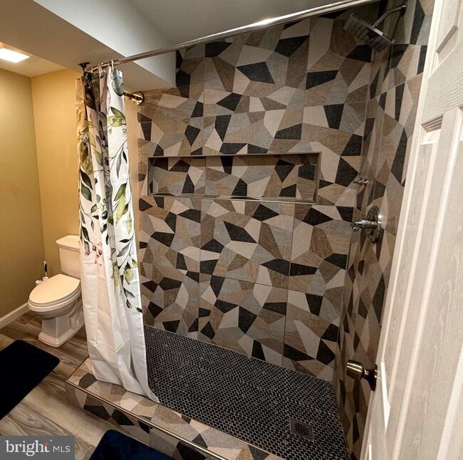 Building Photo - 7428 Mason Ln