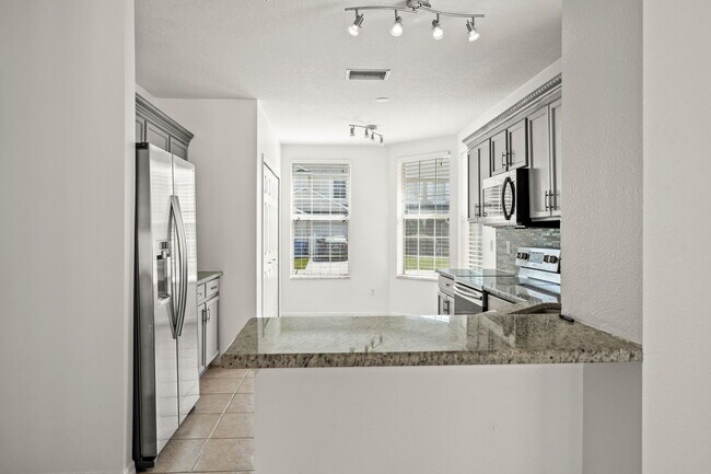 Building Photo - 9720 Carlsdale Dr