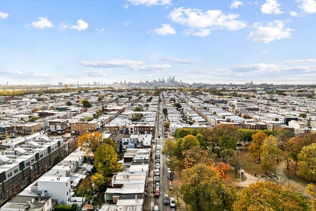 Building Photo - 3229 Almond St