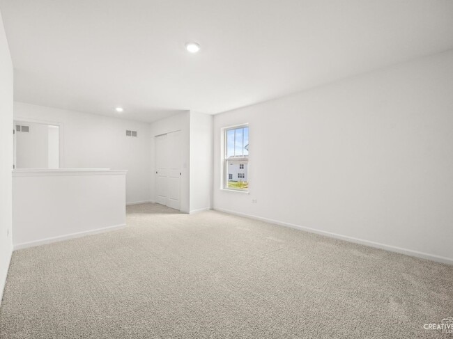 Building Photo - 421 Hathaway Ln
