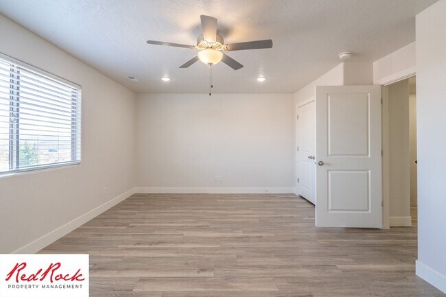 Building Photo - 1005 Tortoise Rock Dr