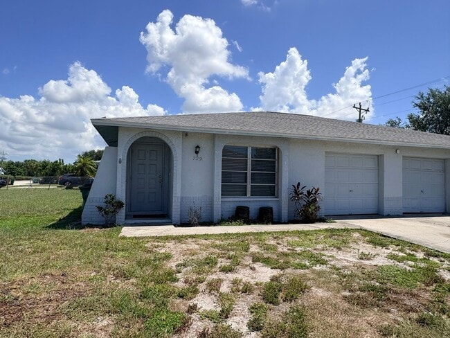 Building Photo - 729 SW 39th St