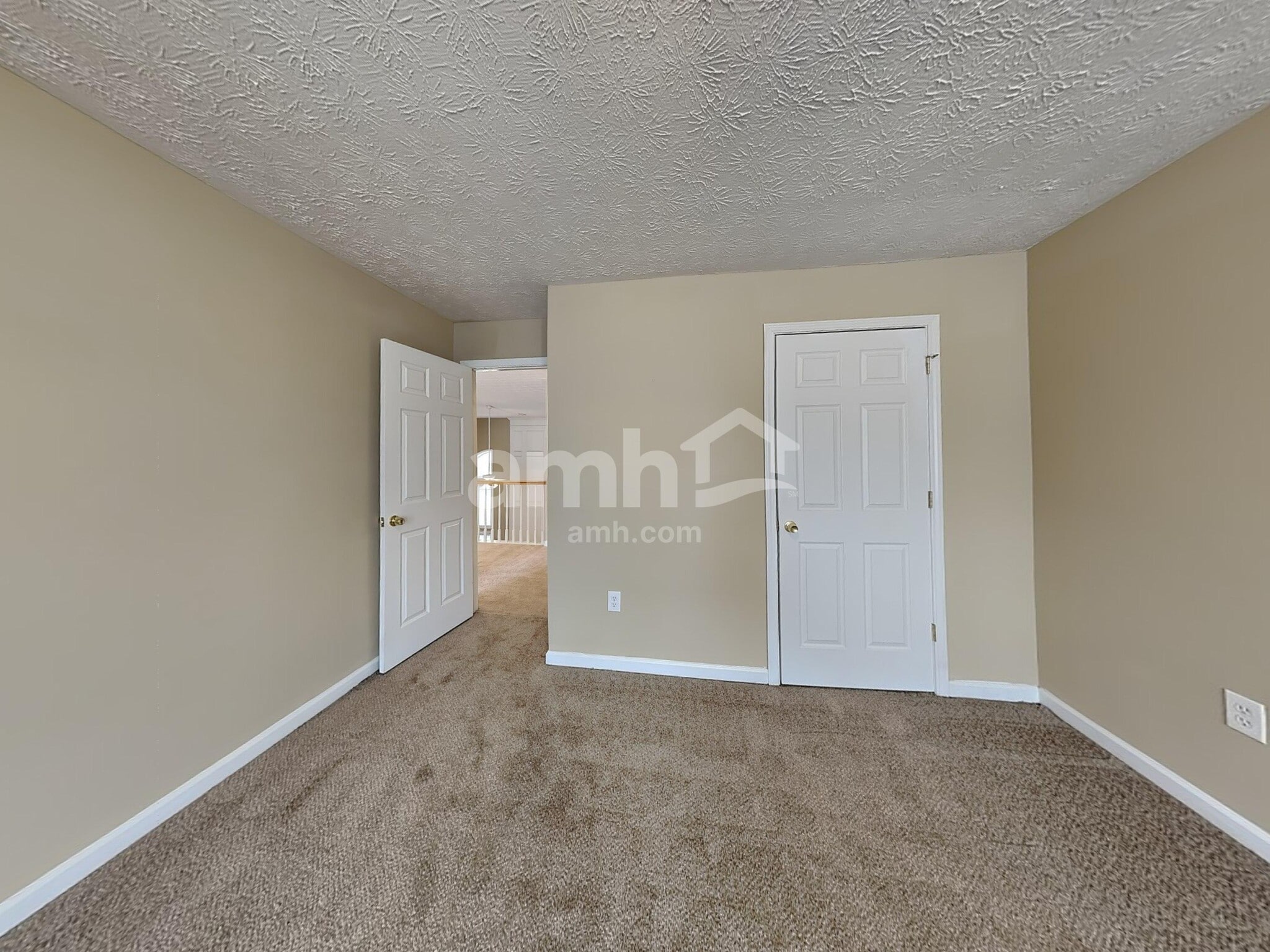 Building Photo - 520 Martin Field Dr