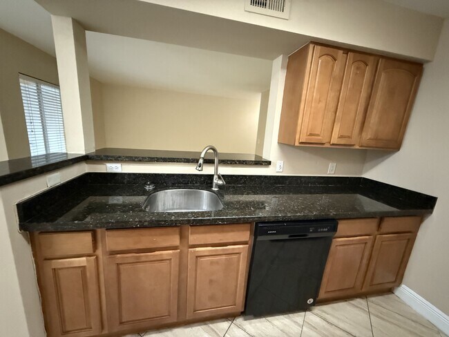 Primary Photo - 2485 NW 33rd St