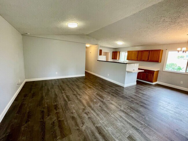 Building Photo - 1201-1203 Zeta Ct