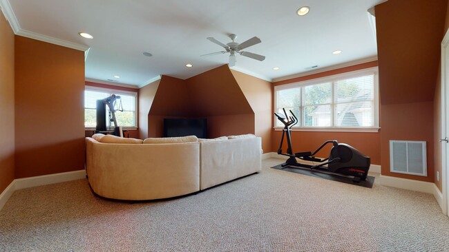 Building Photo - Estate Home in Fantastic North Raleigh Loc...