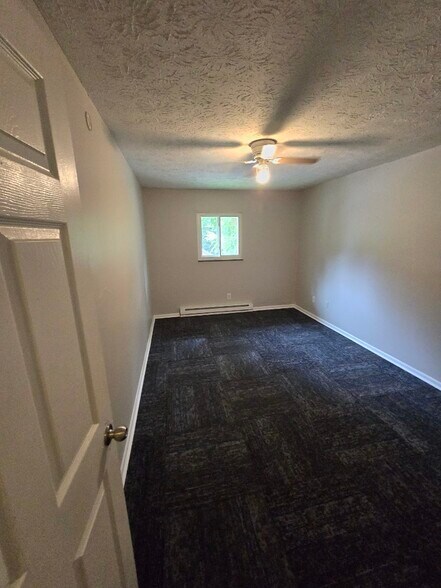 Building Photo - 3047 Simpson Rd