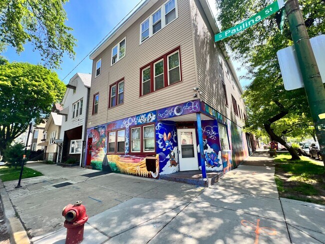 Building Photo - 4757 S Paulina St