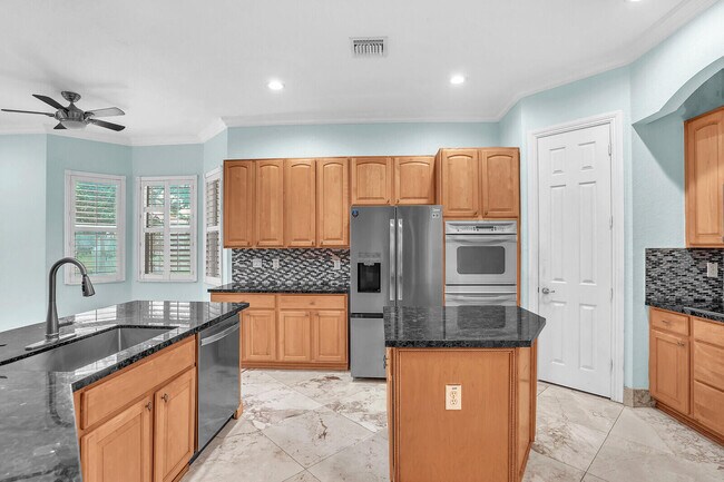 Building Photo - 6089 Bither Way