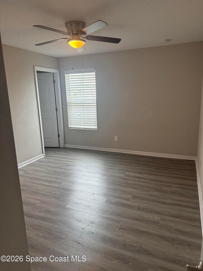 Building Photo - 49 Montecito Dr