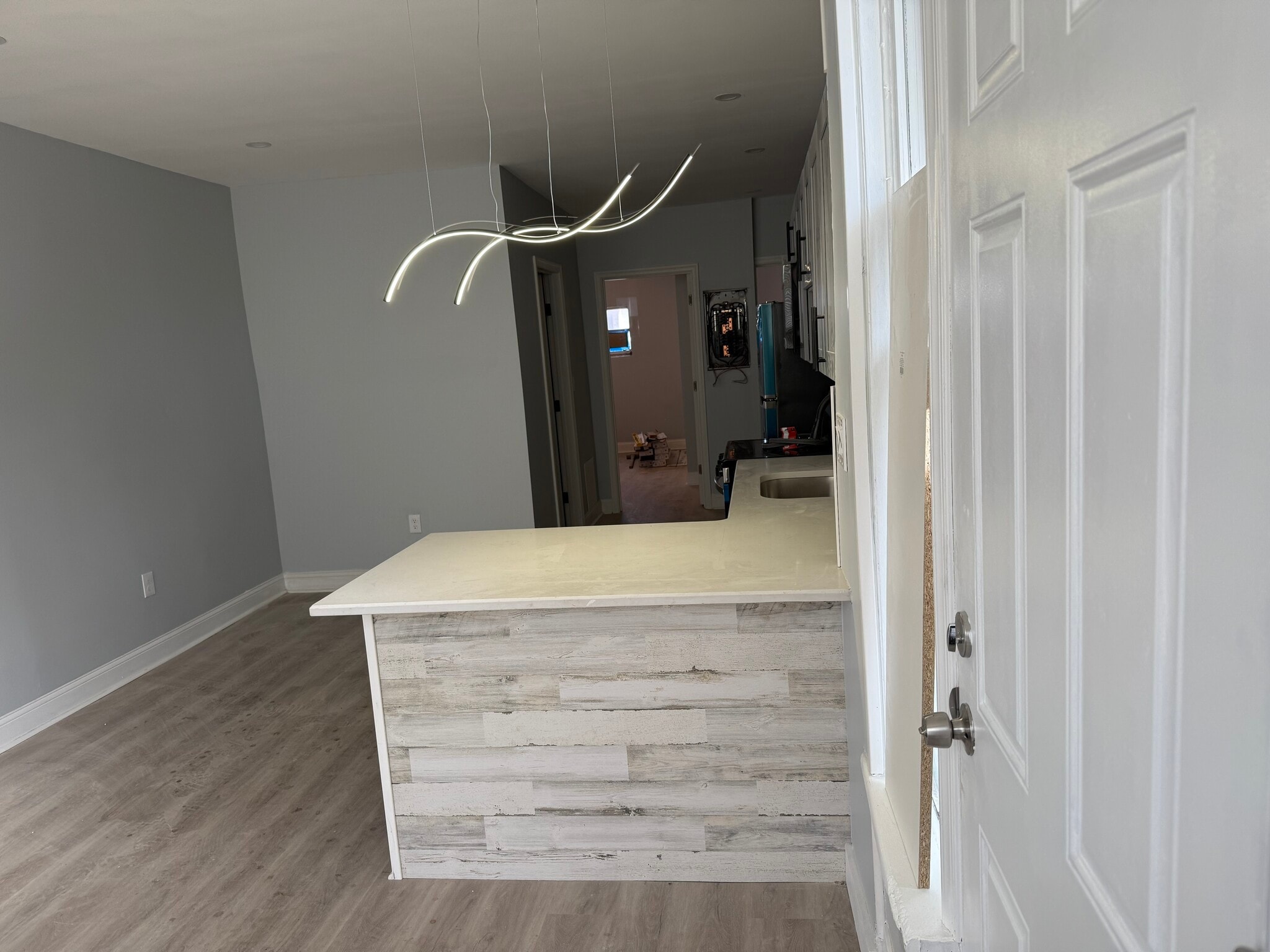 Building Photo - 2517 Island Ave