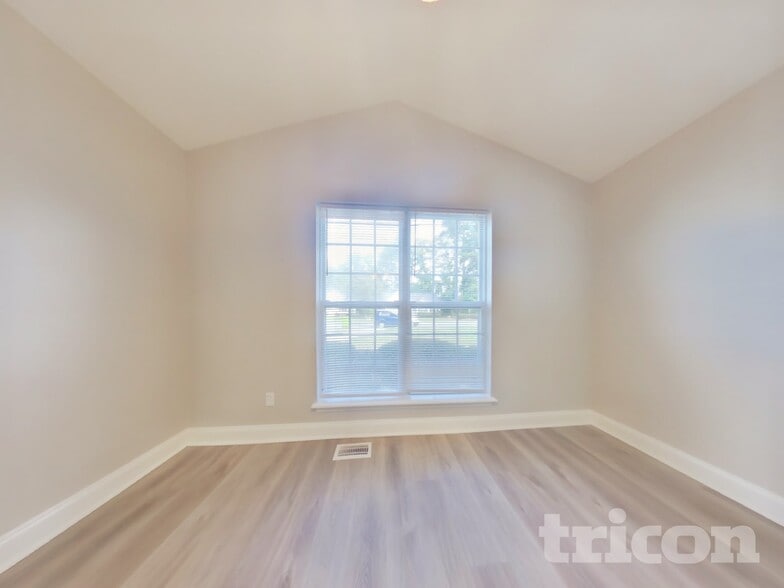 Building Photo - 1003 Cambridge Oaks Dr