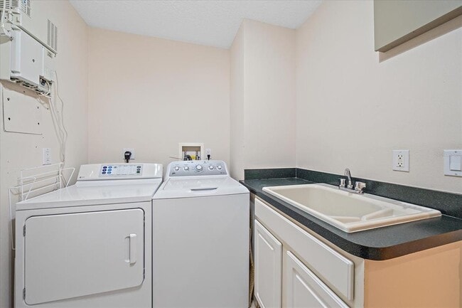 Building Photo - 6482 Water Crest Way