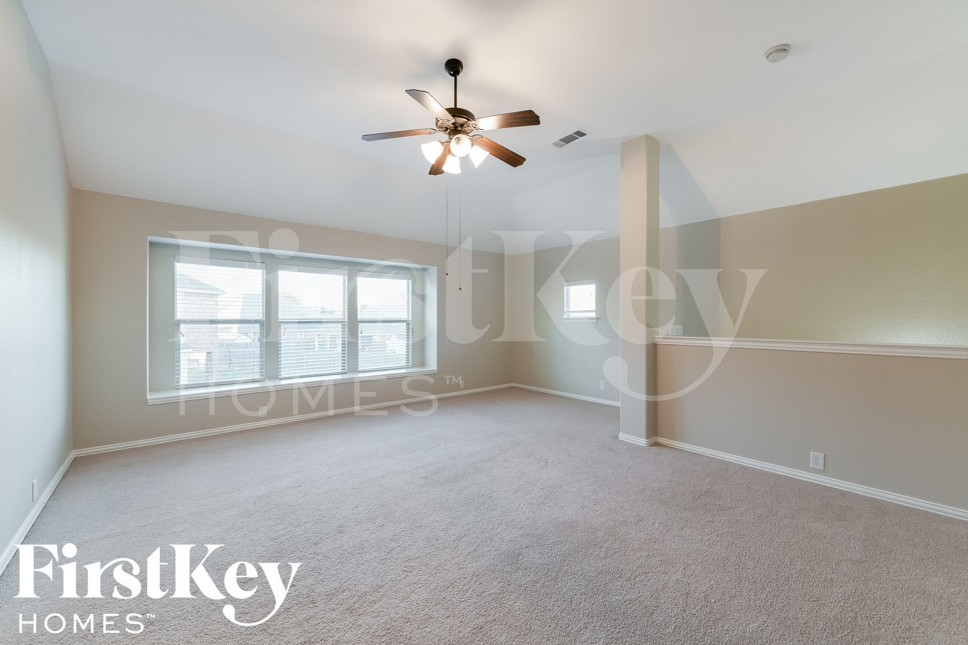 Building Photo - 3601 Royal Ct