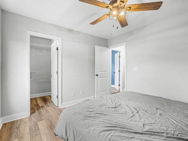 Building Photo - Beautiful Home Close to MCAS New River Air Station