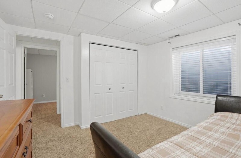 Building Photo - 9489 Kirkside Dr