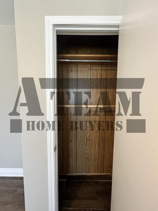 Building Photo - Modern 4 Bedroom 2 Bathroom home for rent!