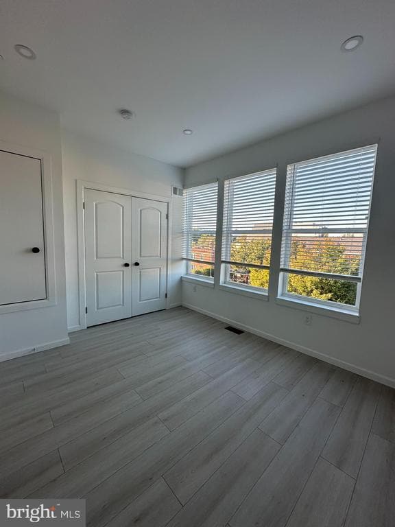 Building Photo - 1925 H St NE