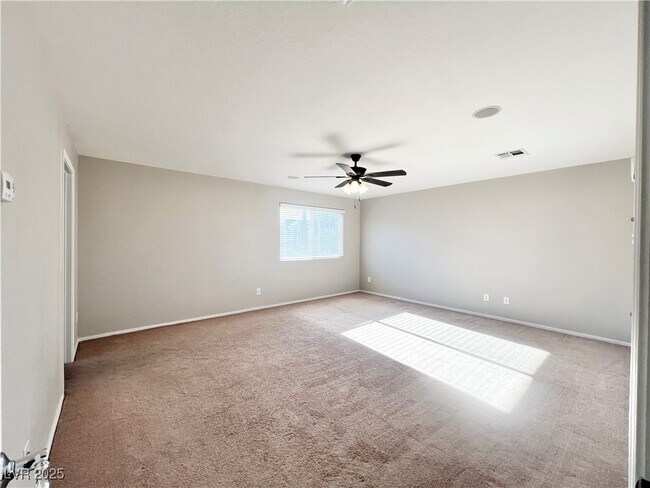 Building Photo - 2439 Blackcraig St