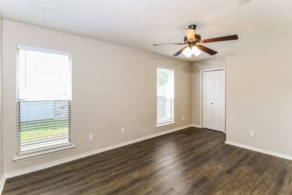 Building Photo - 1517 Caplin Dr