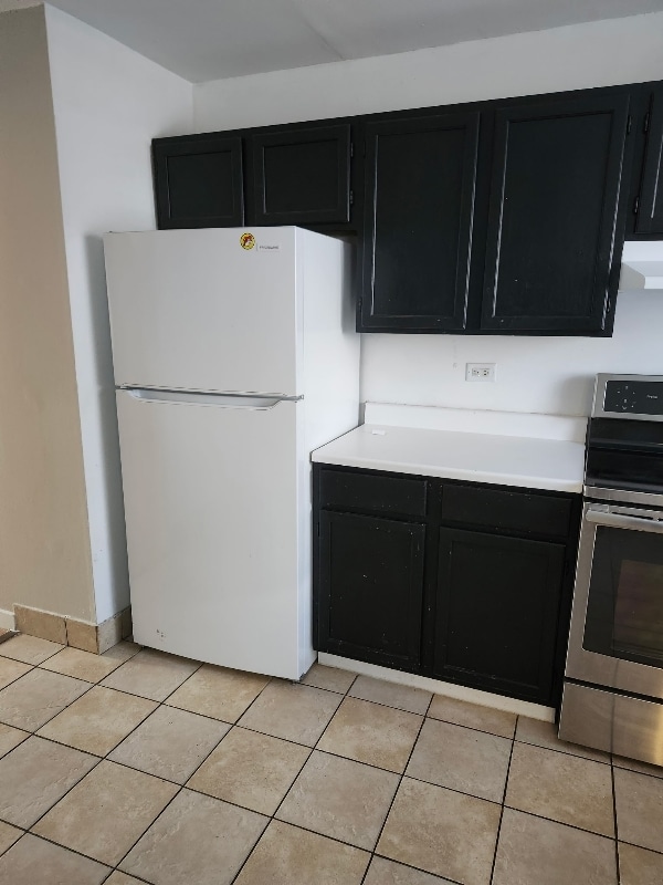 Building Photo - 2208 W Nichols Rd