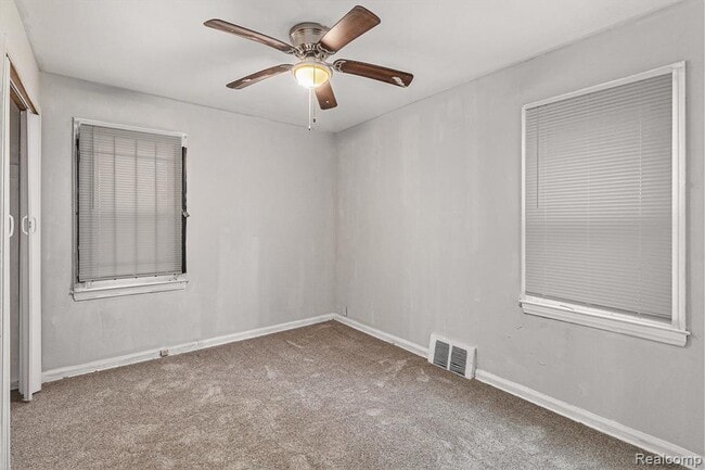 Building Photo - 9336 Sussex St