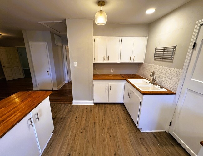 Building Photo - 3829 Guernsey Ave