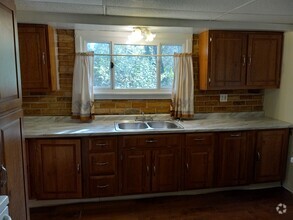 Building Photo - 238 Cline St