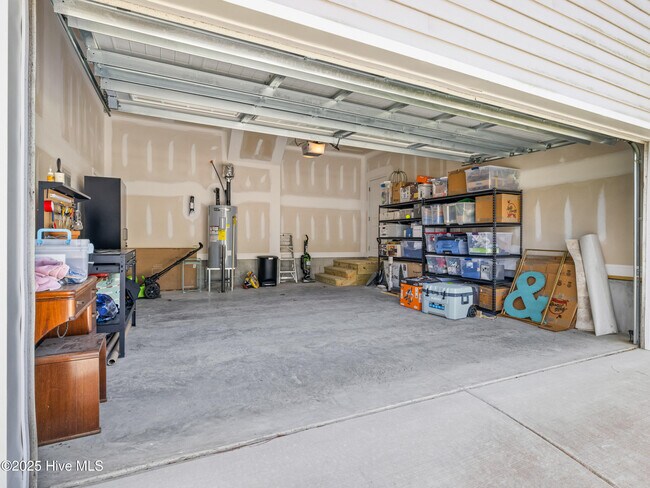 Building Photo - 151 Broadleaf Dr