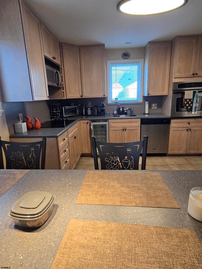 Building Photo - 231 N Wyoming Ave