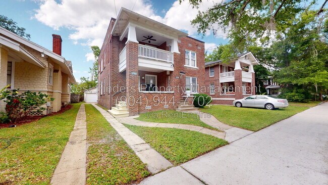 Building Photo - 2739 Herschel St
