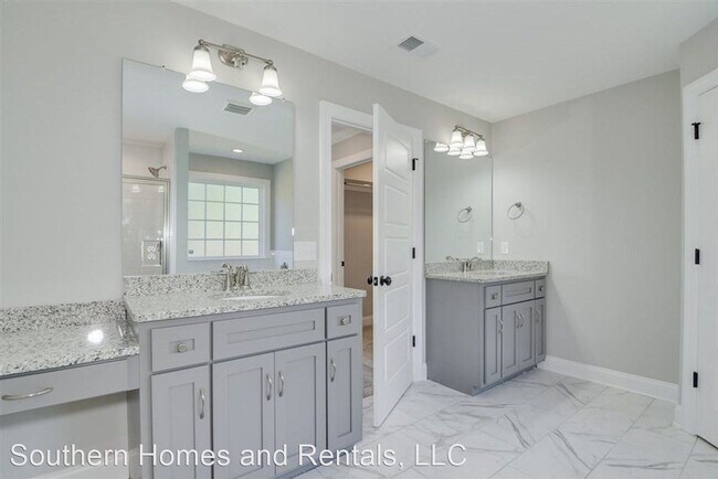 Building Photo - 4 br, 2.5 bath House - 302 Huntley Loop