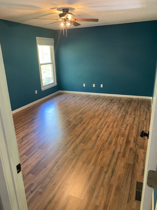 Building Photo - 5209 Countryside Ln