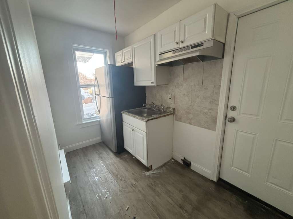 Building Photo - 24 Belmont St