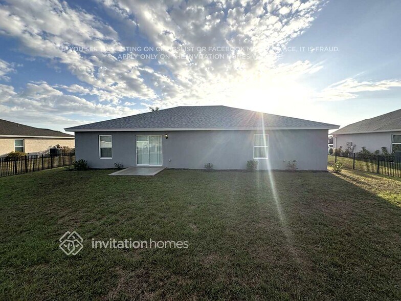 Building Photo - 16355 Alcira Cir