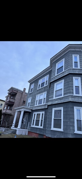 Building Photo - 569 Rimmon St