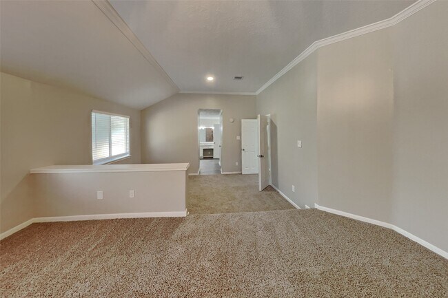 Building Photo - 20402 Avery Point Dr