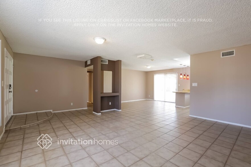 Building Photo - 3853 W North Ln