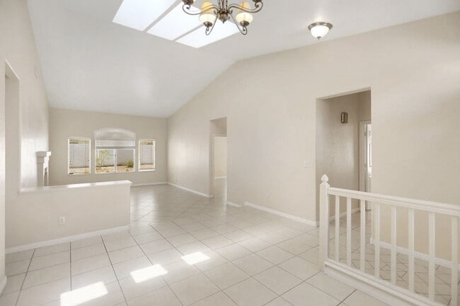 Building Photo - Single Story 3 Bedroom Summerlin Home