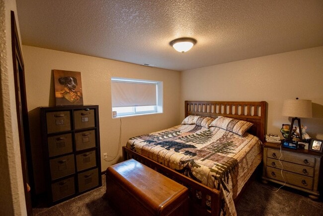 Building Photo - 1240 Kodiak Dr