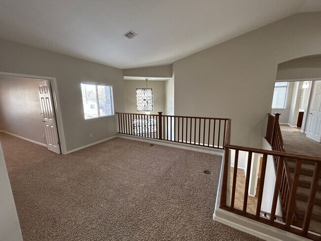 Building Photo - 5411 W Rowel Rd