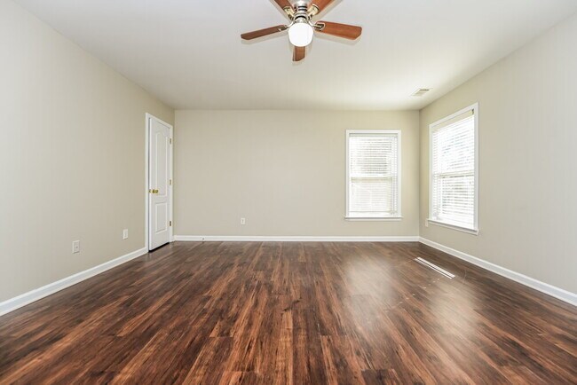 Building Photo - 2808 Harcourt Dr