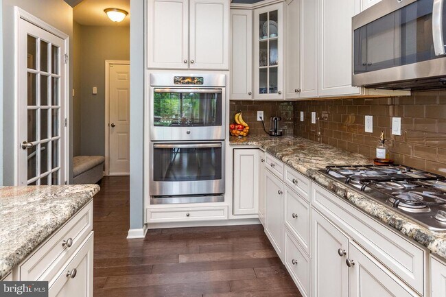 Building Photo - 27 Braeburn Dr