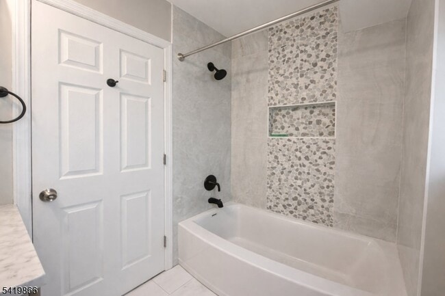 Building Photo - 231 N 12th St