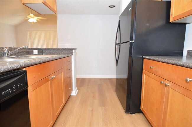 Building Photo - 2500 Winding Creek Blvd